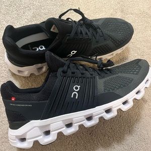 On cloudswift Mens Size 9